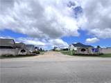 2404 Oak Hollow Lane - Photo 4