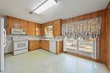 709 Esther Boulevard - Photo 3