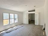 414 Oak Hollow - Photo 11