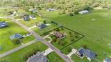1701 Freestone Drive - Photo 2