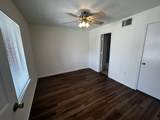 523 Southwest Parkway - Photo 22