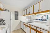 523 Southwest Parkway - Photo 6