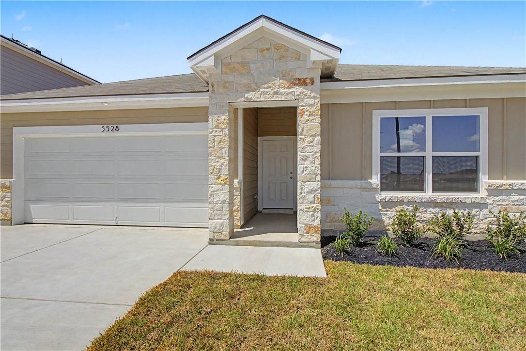 5528 Harriet Street - Photo 1