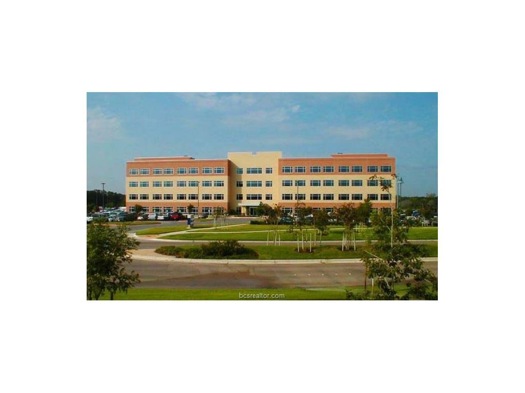 3201 University Dr. E - Photo 1