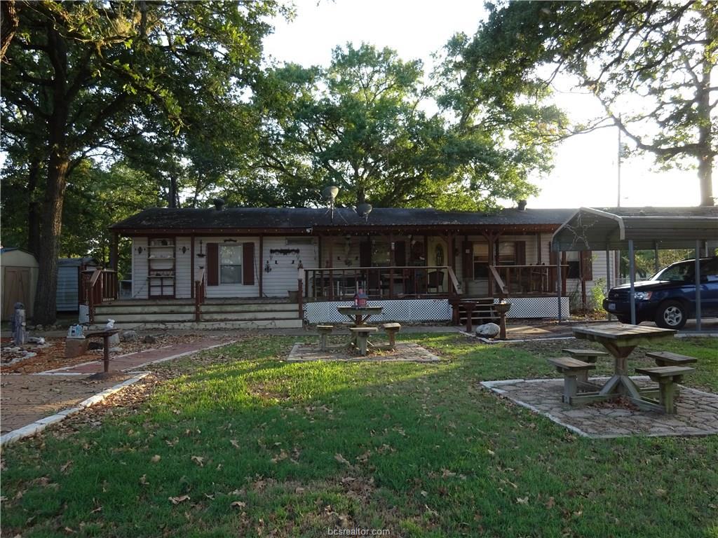 415 Dogwood Lane - Photo 1