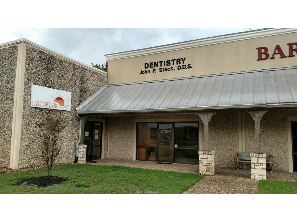 2553 Texas Ave S - Suite D - Photo 1