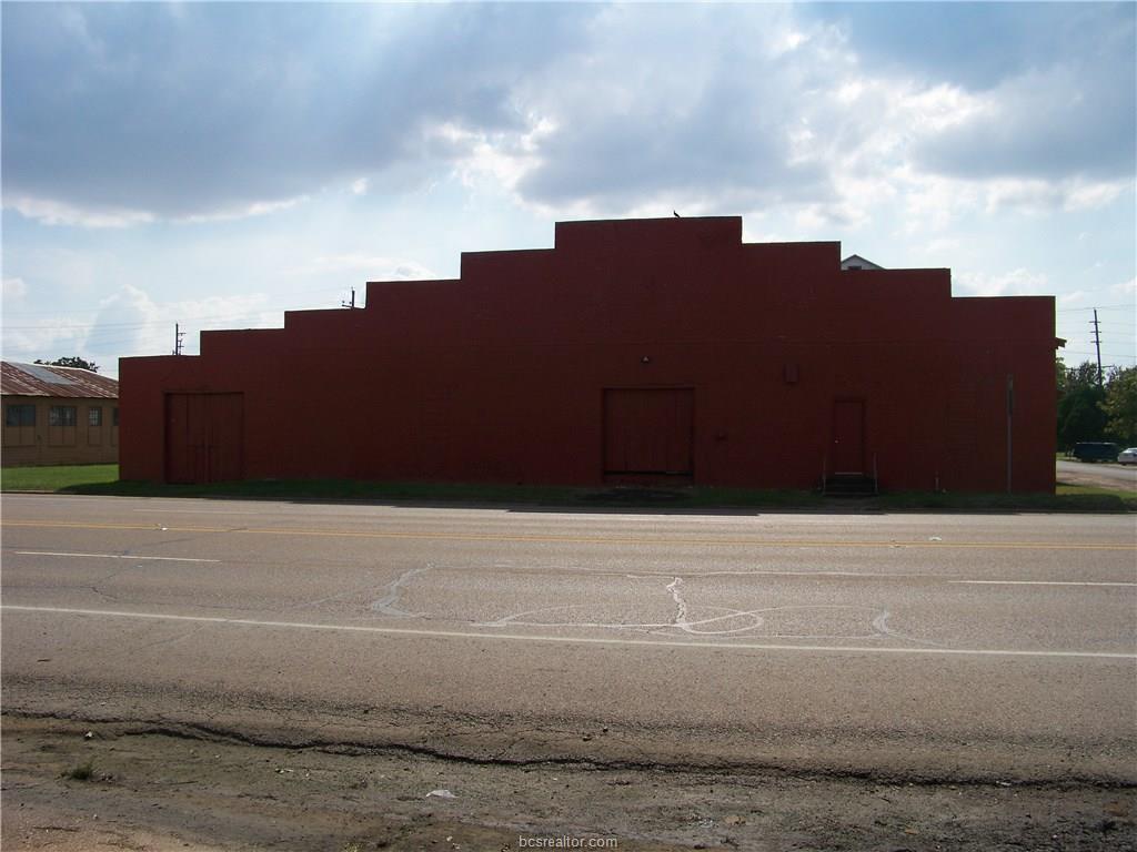 301 Main - Photo 1