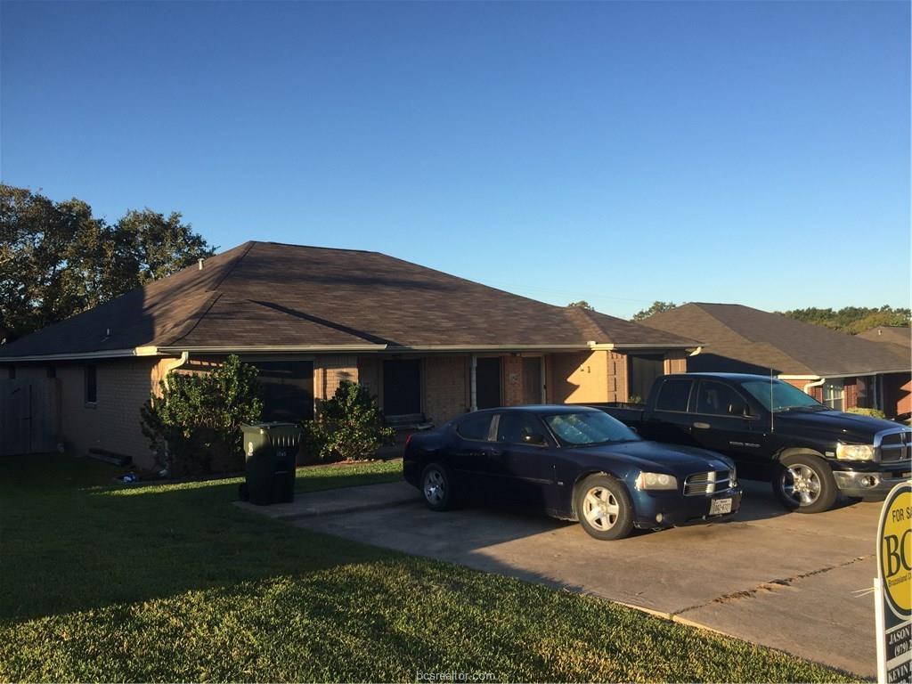 1745 Rock Hollow - Photo 1