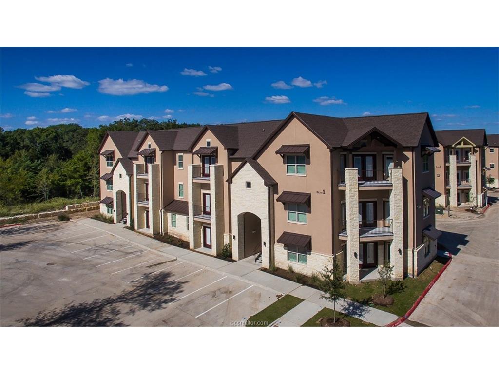 7273 Riverside Parkway Boulevard - Photo 1