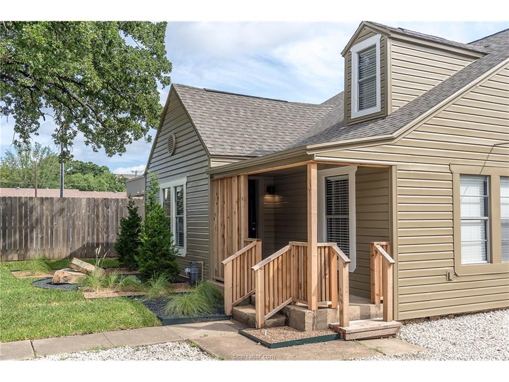 4409 College Main Street - Photo 1