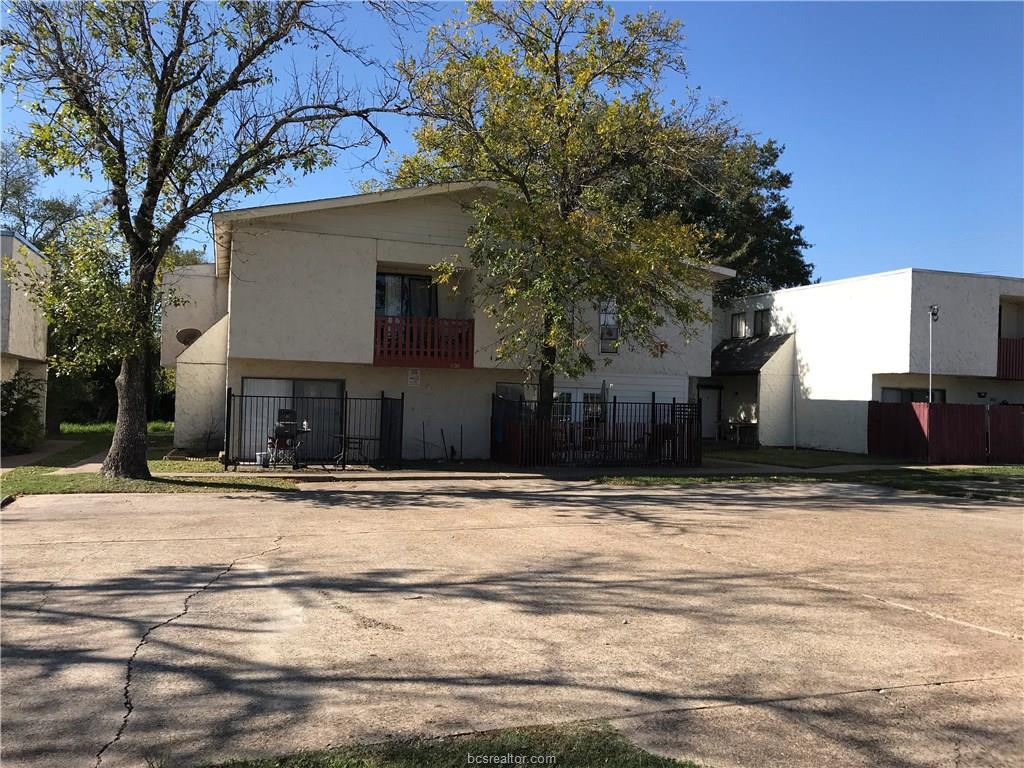 1802 Potomac Place - Photo 1