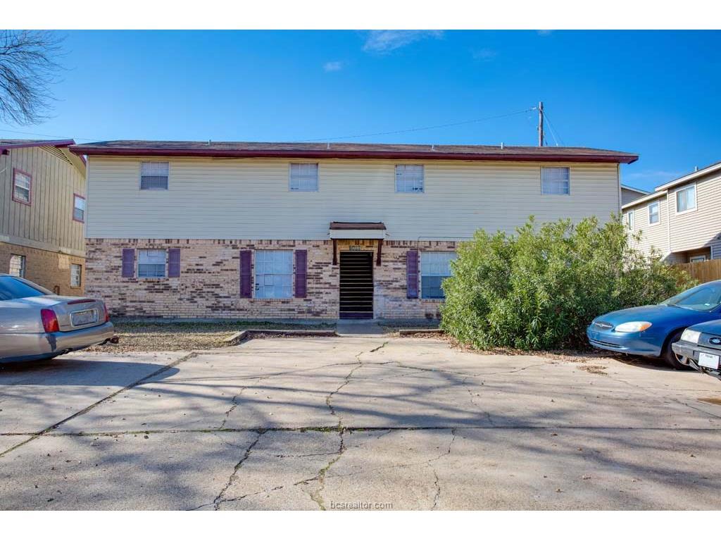 2400 Jaguar Drive - Photo 1
