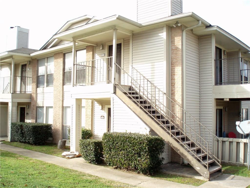 409 Fall Circle - Photo 1