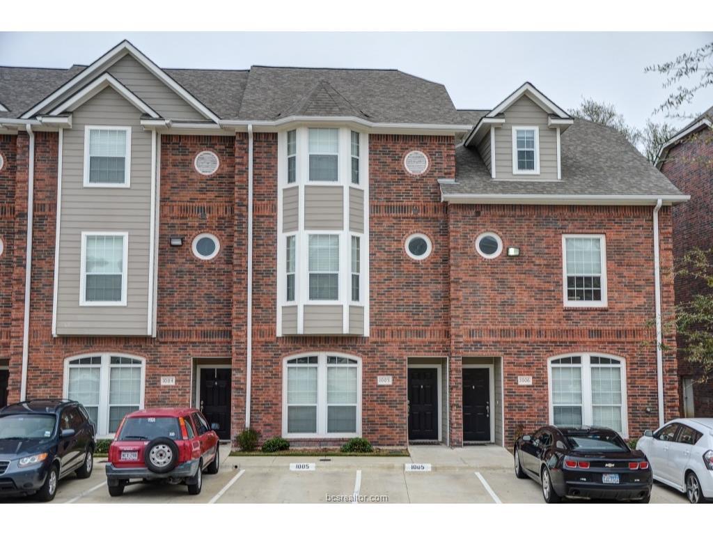 305 Holleman Drive - Photo 1