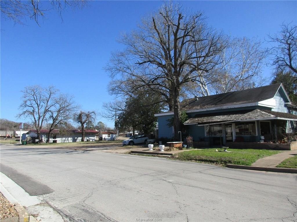 109 2nd Street - Photo 1