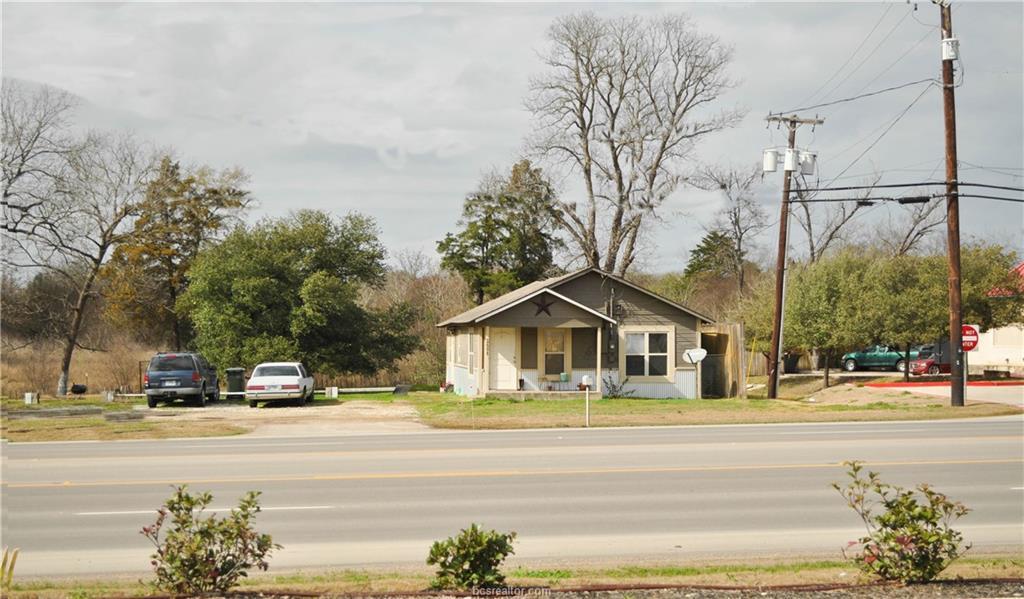 2608 E Sh-21 - Photo 1