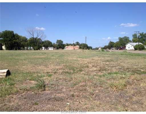 906 San Jacinto - Photo 1