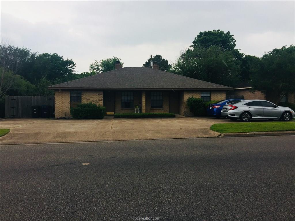 312 Brentwood Drive - Photo 1