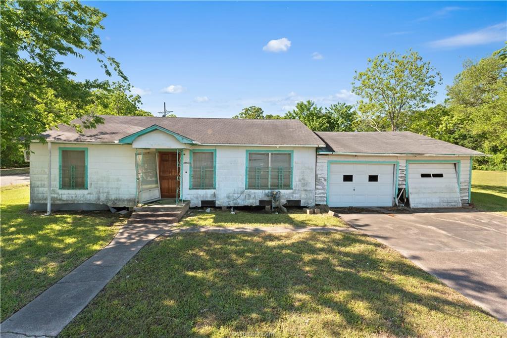 1103 Foster Street - Photo 1