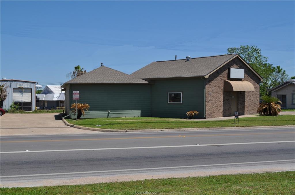 1227 S College - Photo 1