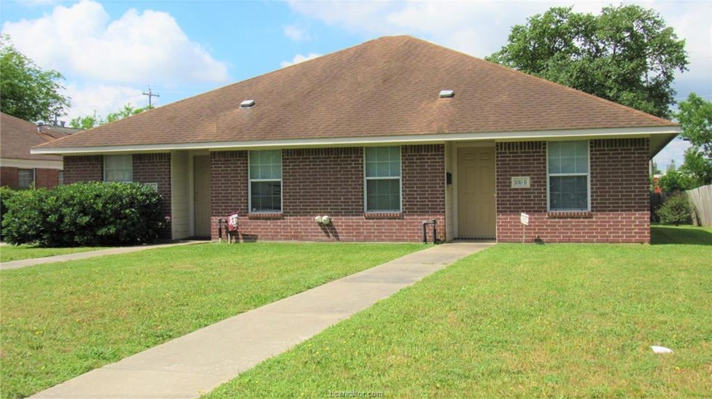 1010 Foster - Photo 1