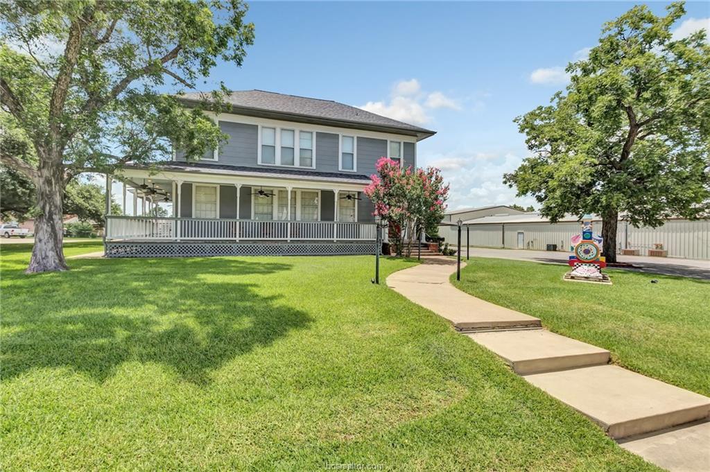708 Bryan - Photo 1