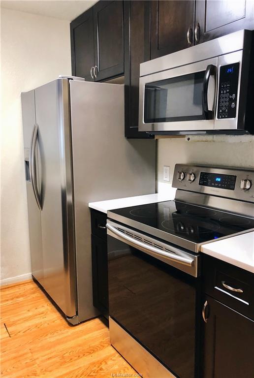 515 Southwest Parkway - Photo 1