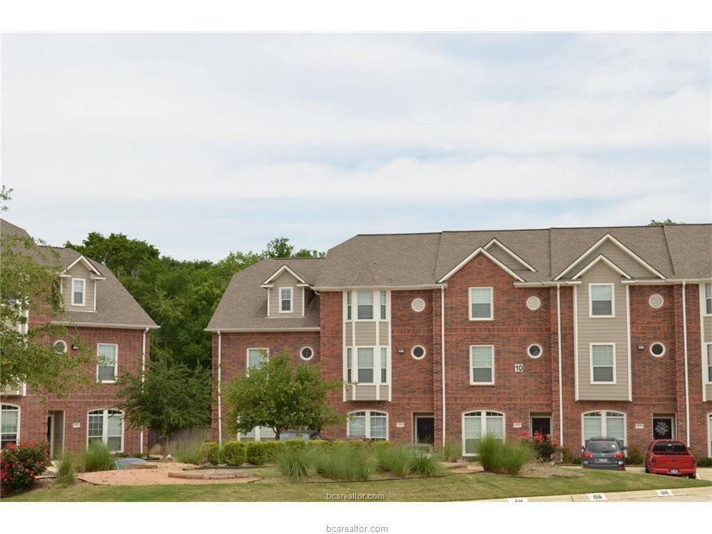 305 Holleman Drive - Photo 1