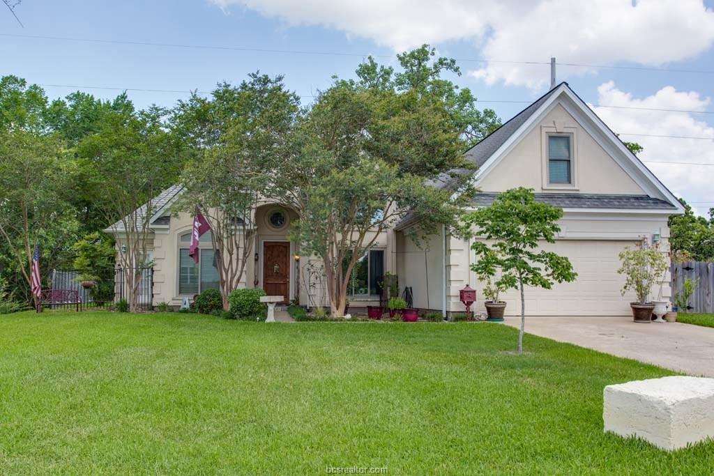 400 Fairway Drive - Photo 1