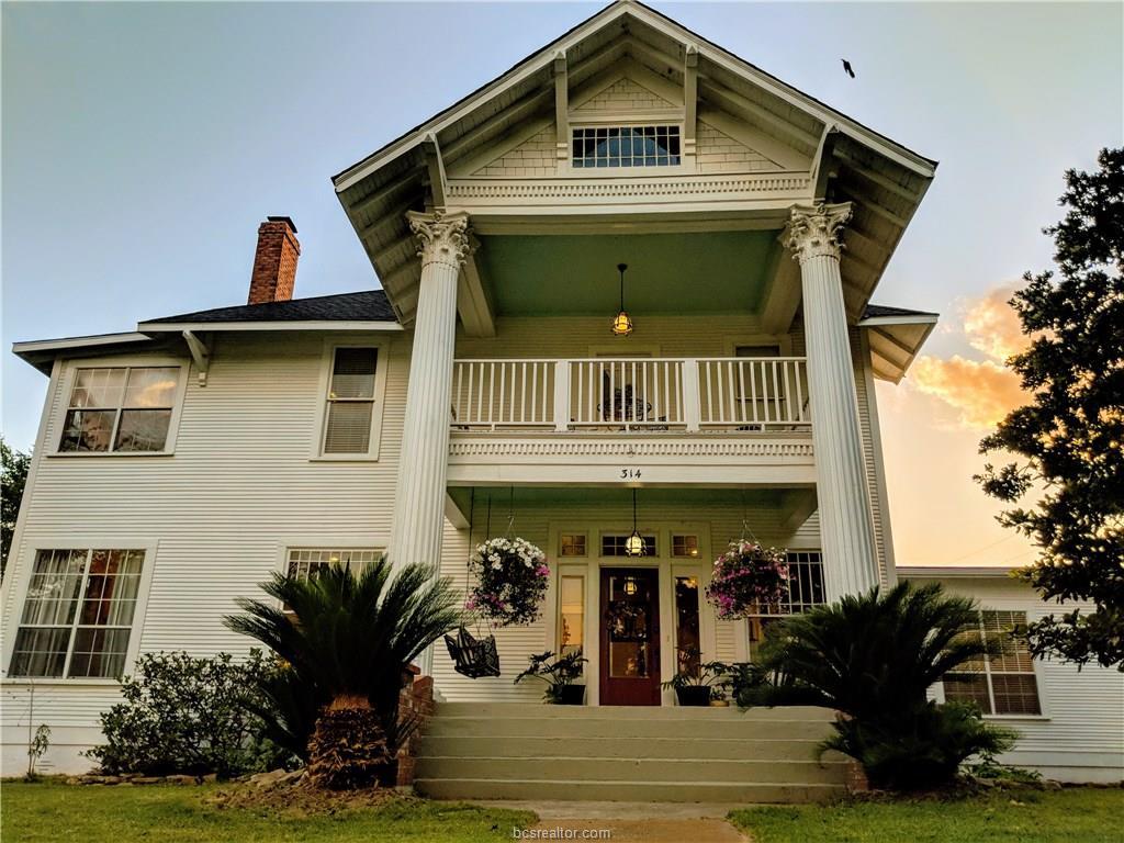 314 Calvert Street - Photo 1