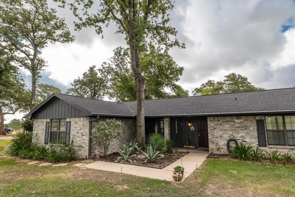 4125 County Road 365 - Photo 1