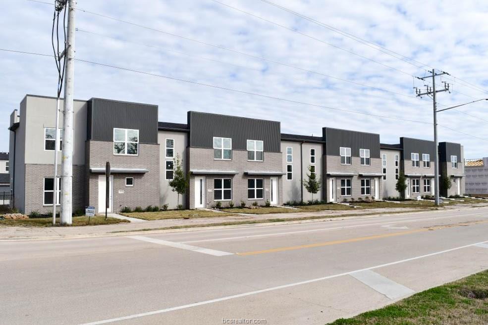 3901 W.S. Phillips Parkway - Photo 1