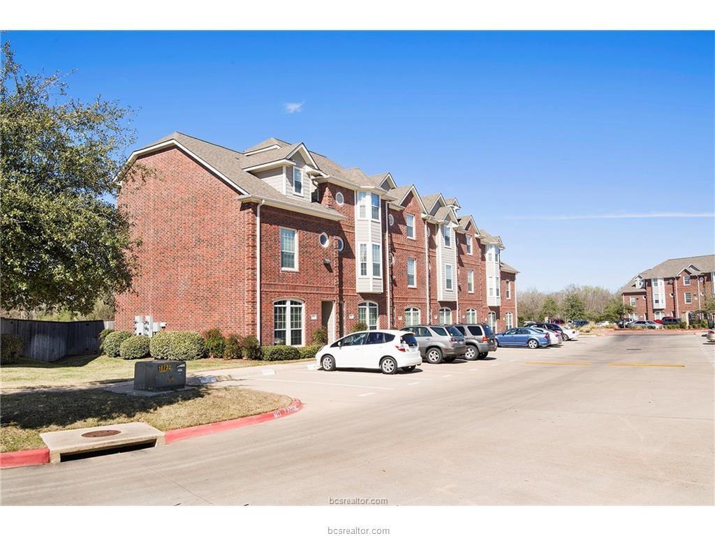 305 Holleman Drive - Photo 1