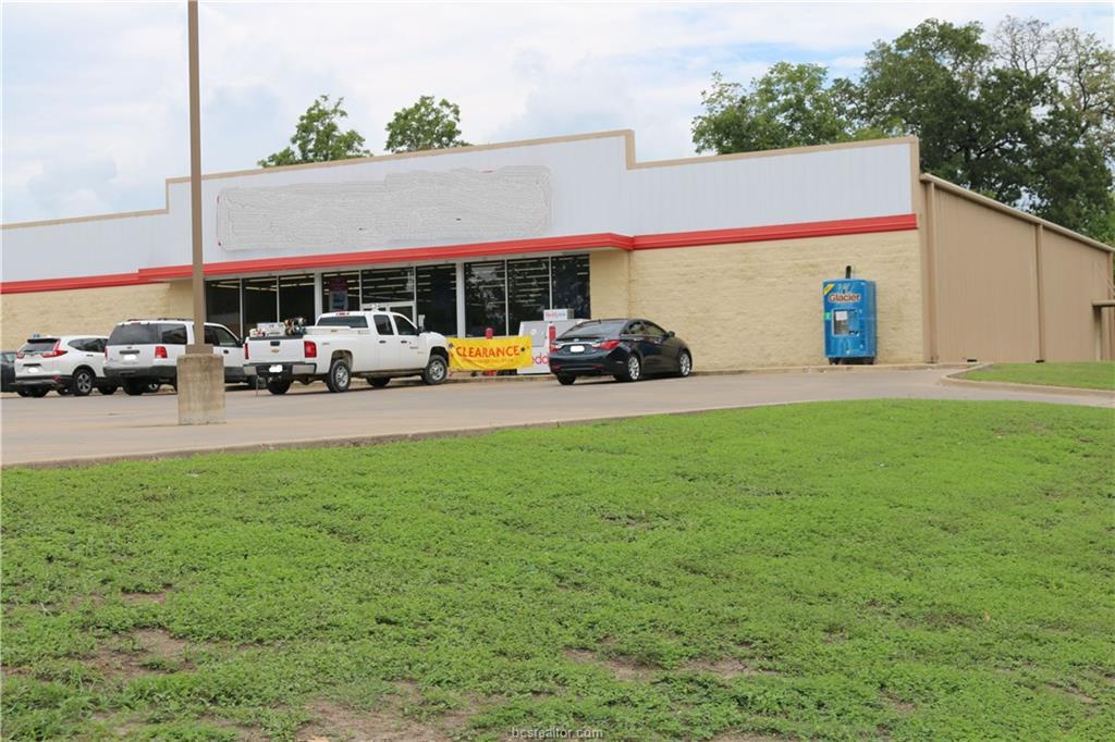 701 Main Street - Photo 1
