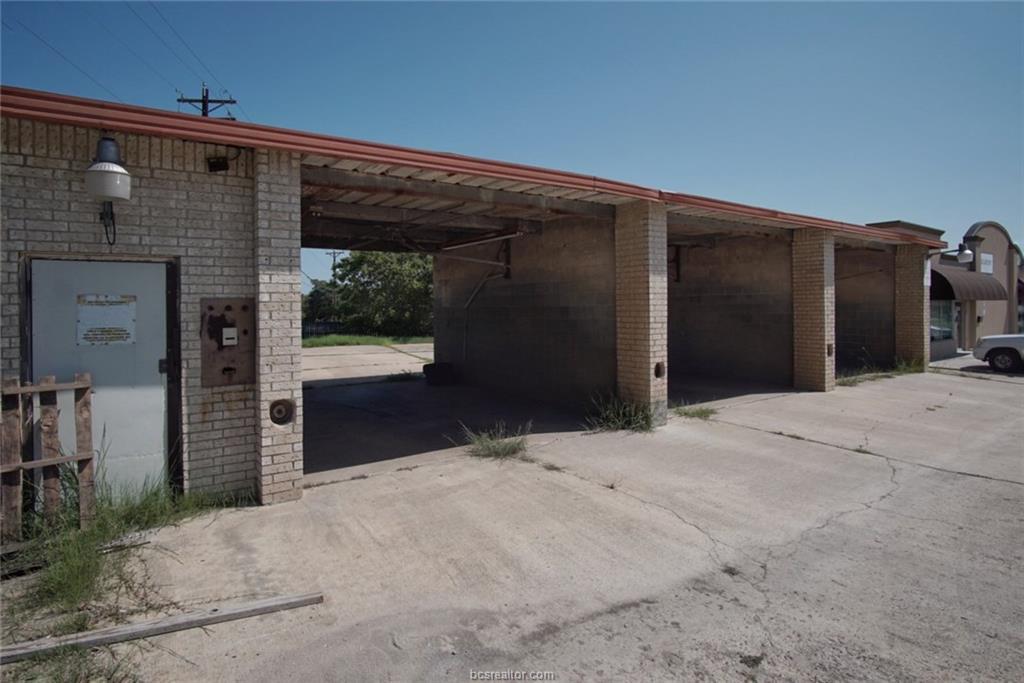 2609 29th Street - Photo 1