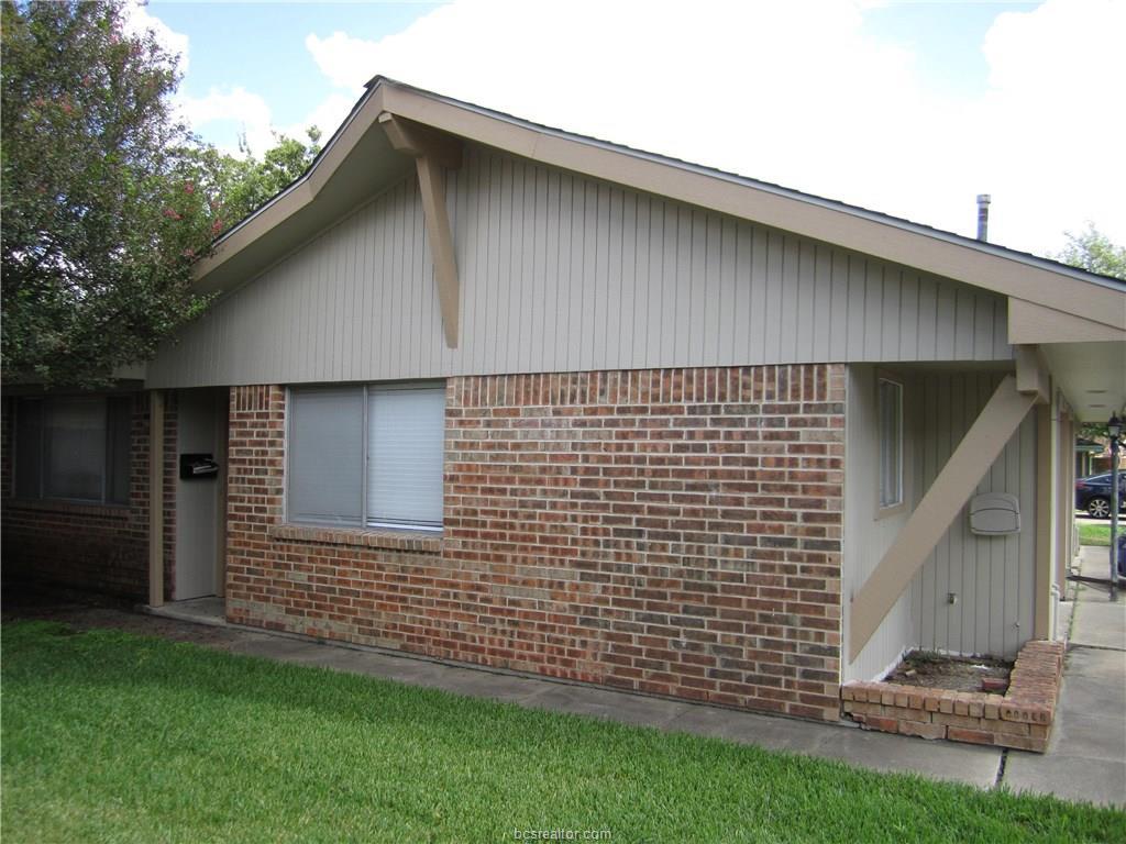 1707 Lawyer Street - Photo 1