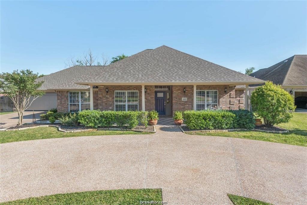 808 Pine Valley Drive - Photo 1