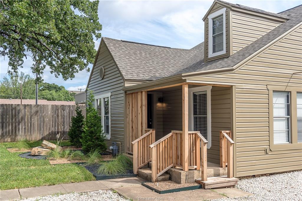 4407 College Main Street - Photo 1