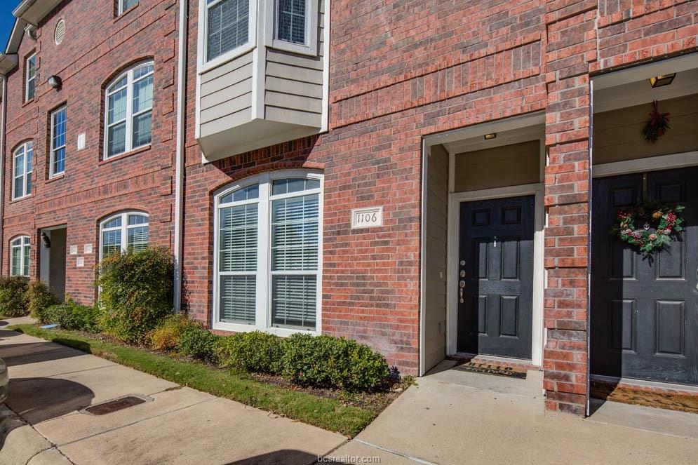 305 Holleman Drive - Photo 1