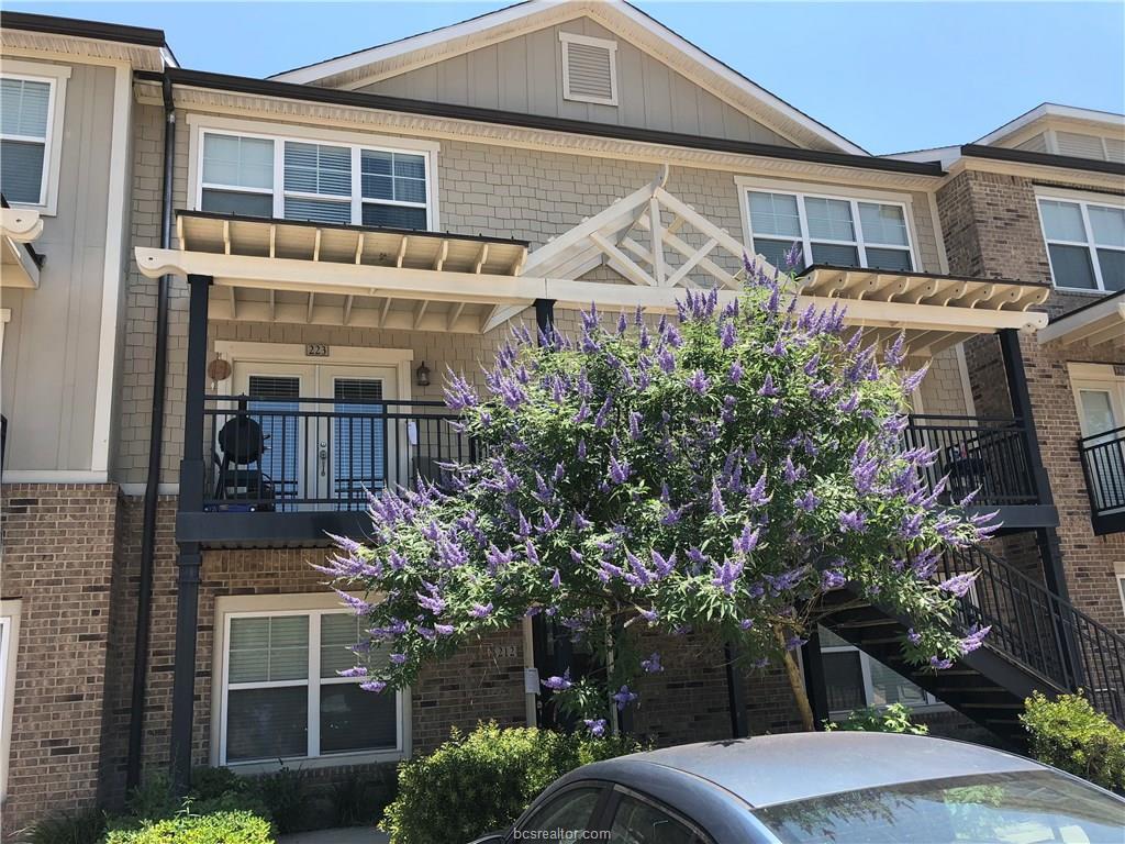 1725 Harvey Mitchell Parkway - Photo 1