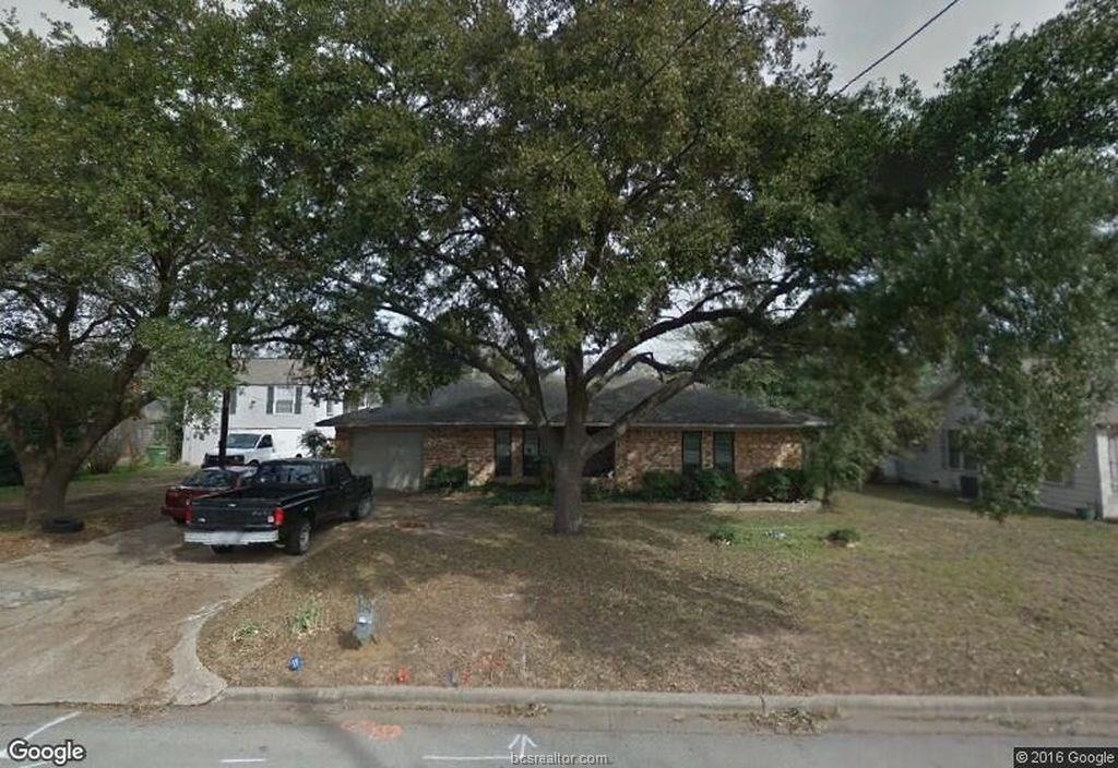810 27th Street - Photo 1