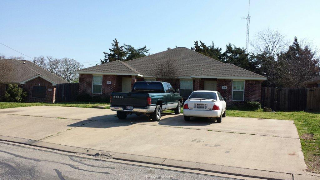1609 Enloe Court - Photo 1