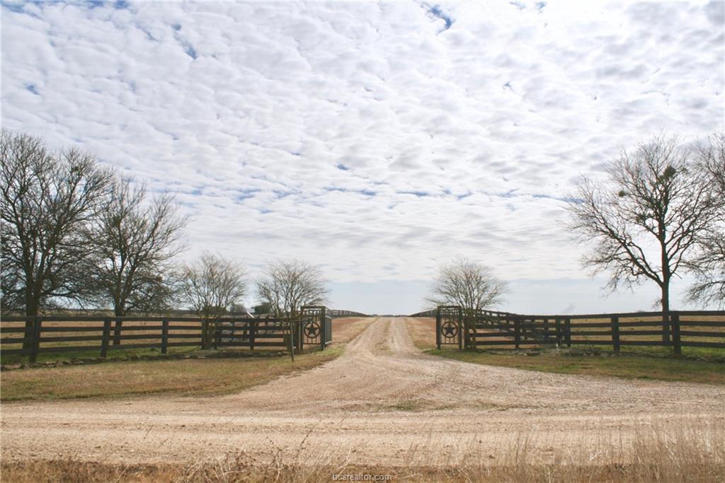 1998 136 County Road - Photo 1