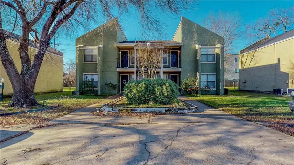 311 Manuel Drive - Photo 1