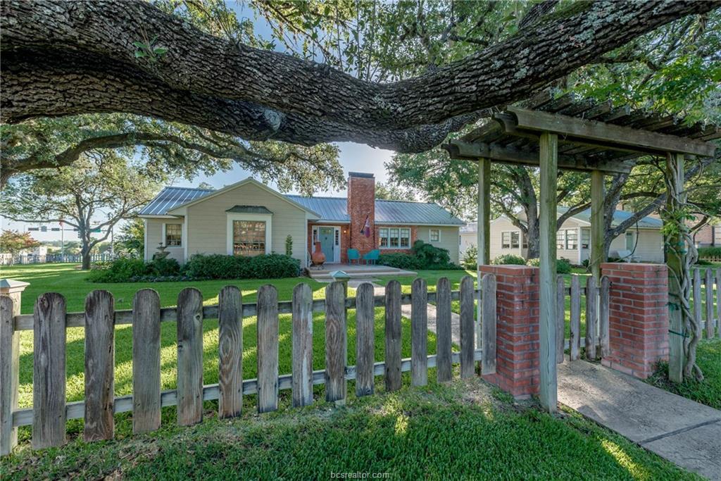 101 Lee Avenue - Photo 1