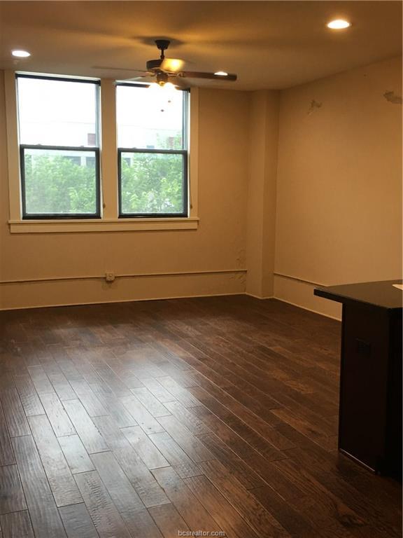 206 Main Street - Photo 1