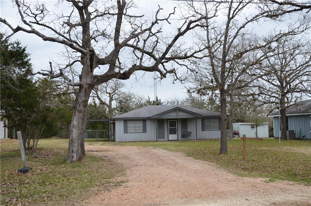 219 Shadow Oak - Photo 1