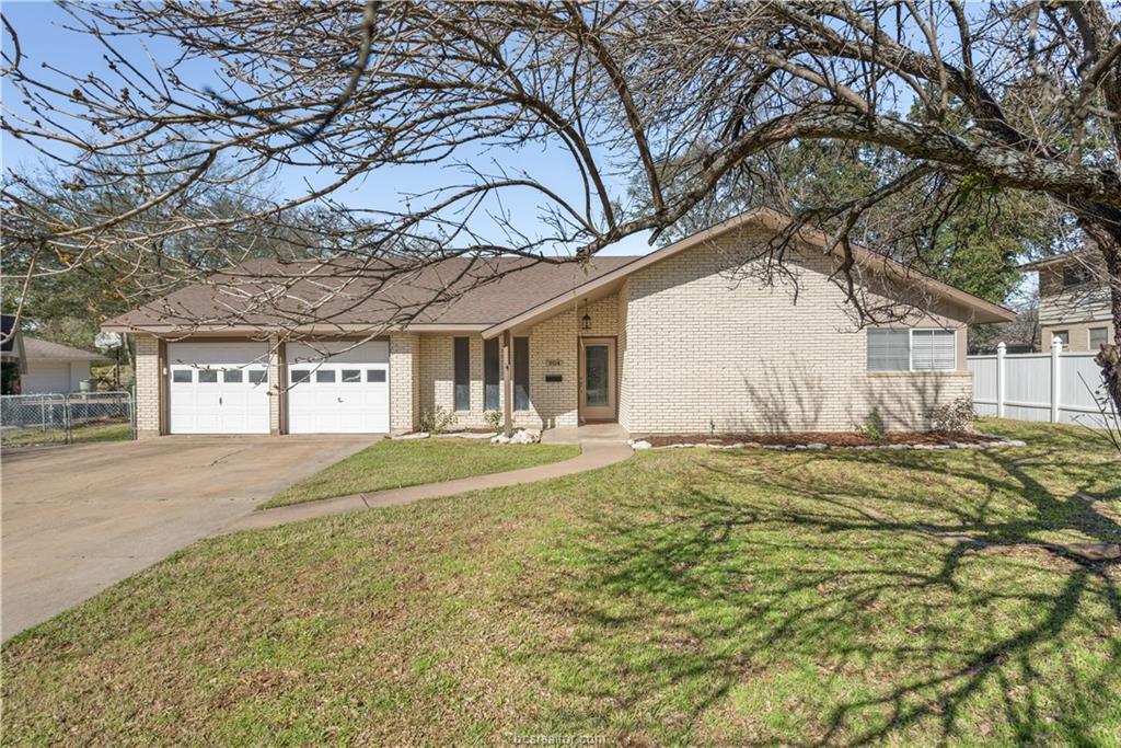 904 Briar Bend Court - Photo 1