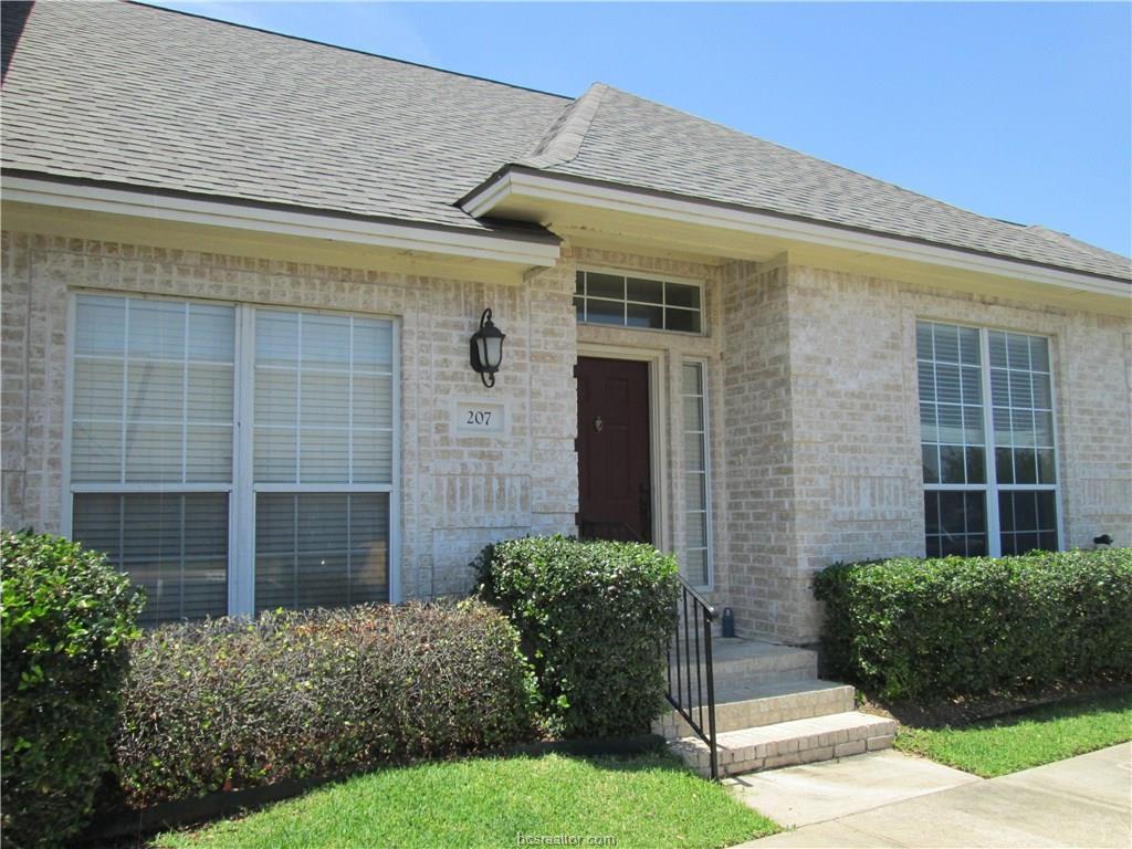 207 Fraternity Row - Photo 1