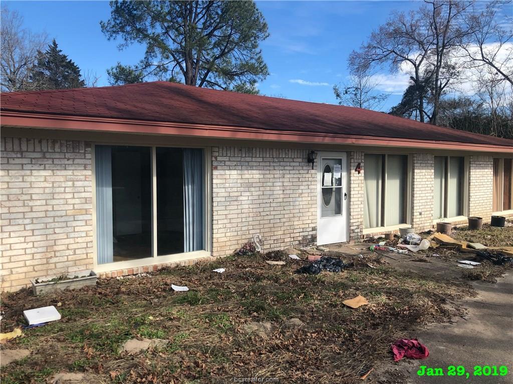 4 Holly Lane - Photo 1